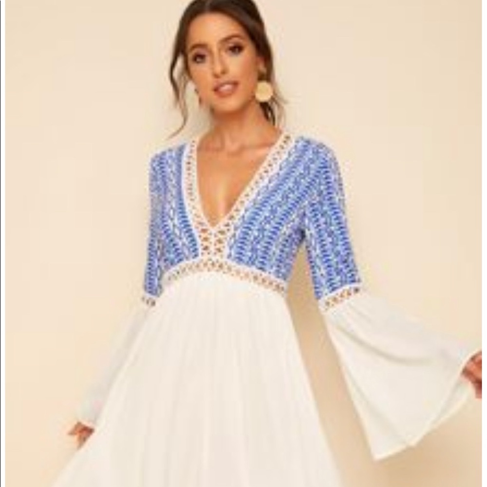 New Plunging neckline bell sleeve lace dress